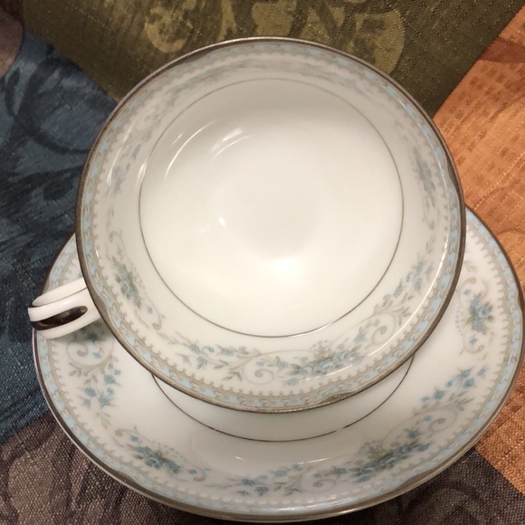 ✨EUC✨Vintage Noritake Fine Porcelain China✨Colburn Pattern✨One cup & one saucer. - Picture 2 of 7